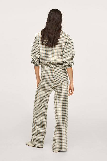 Checkered jacket and matching trousers set with belted waist