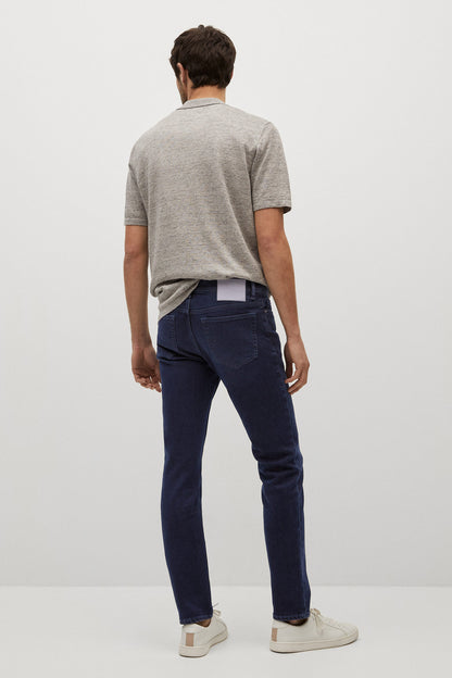 Dark blue denim jeans, straight leg, back yoke, belt loops