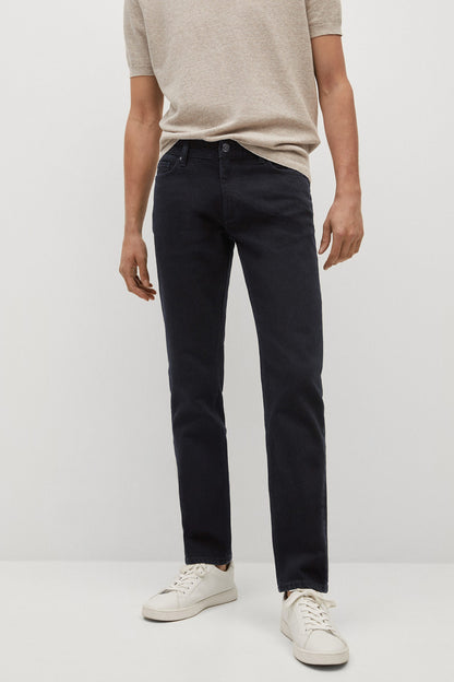 Black denim jeans with straight legs and five-pocket styling