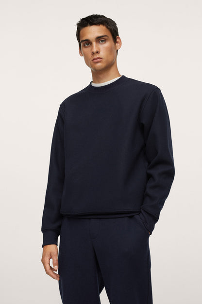 Men's dark navy crewneck sweatshirt, ribbed collar and cuffs