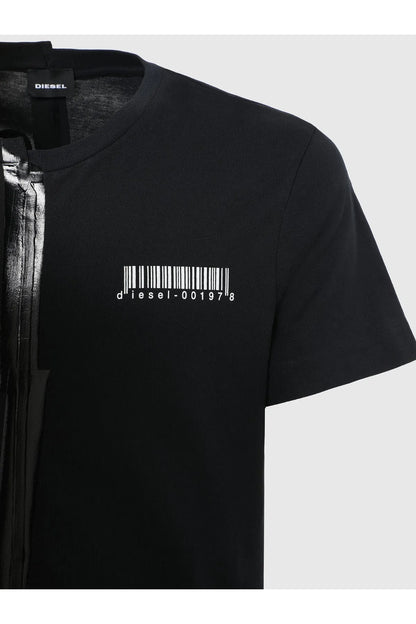 Black zip-front T-shirt close-up of chest print on zip placket