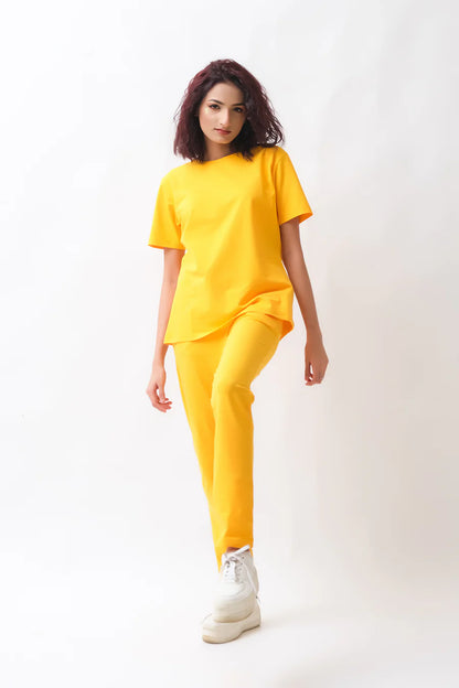 Dhaga yellow T-shirt and pants set, crew-neck top with straight-leg pants