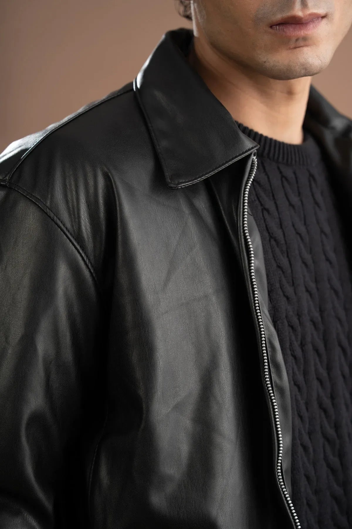 Brackets - AK Galleria