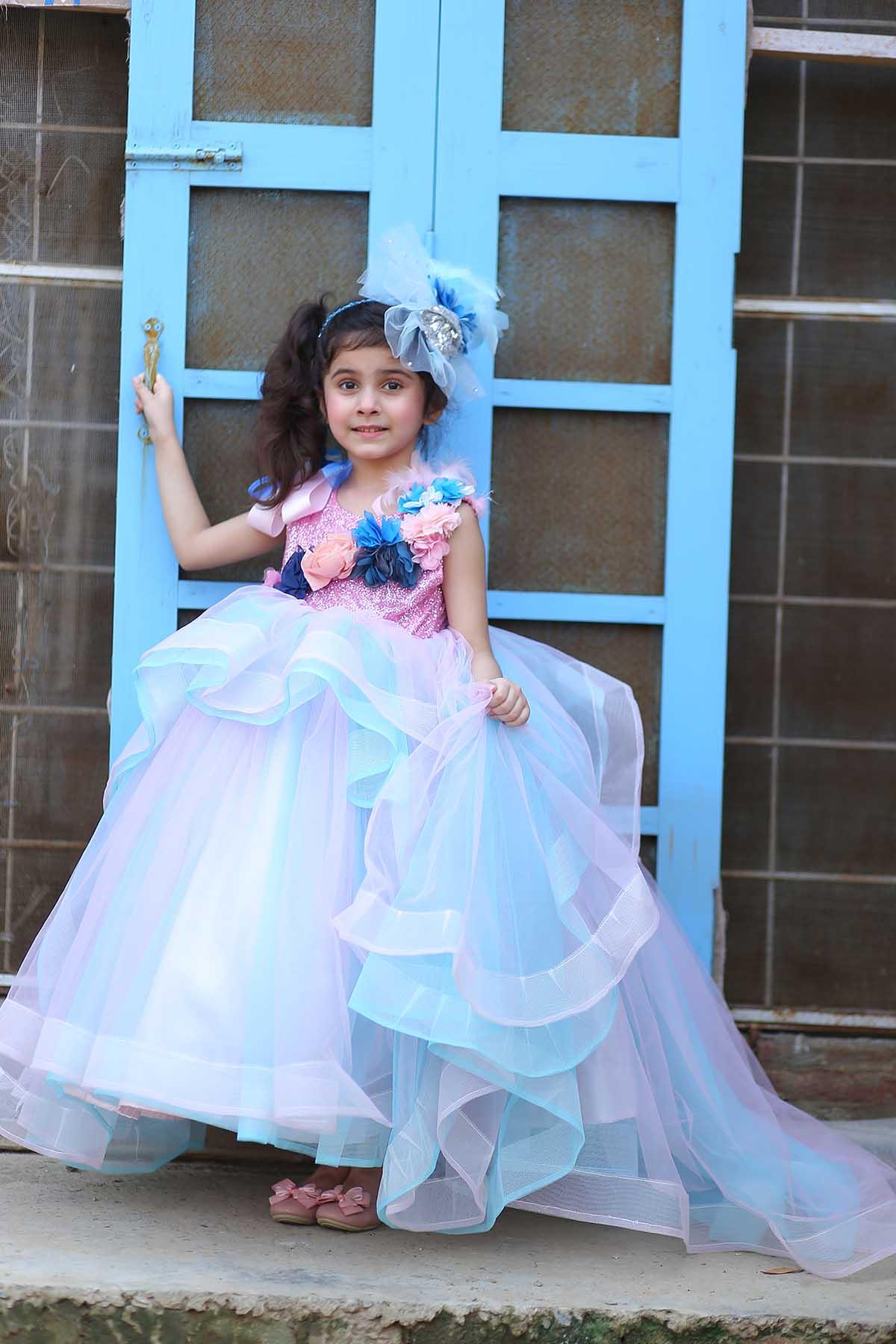 Qurratulain saqib - AK Galleria