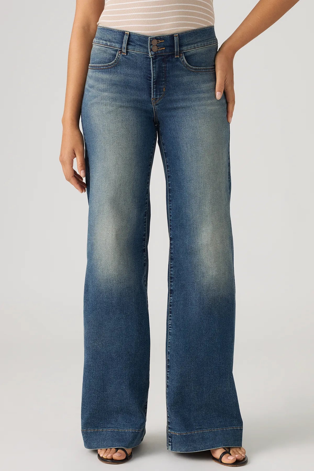 Levi's