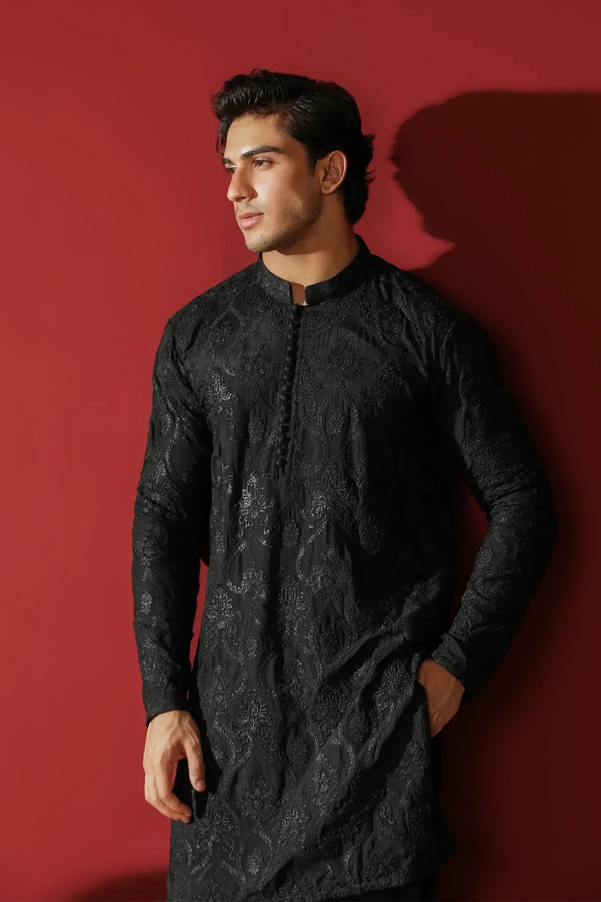 MURAQSH - AK Galleria