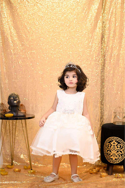 Qurratulain saqib - AK Galleria