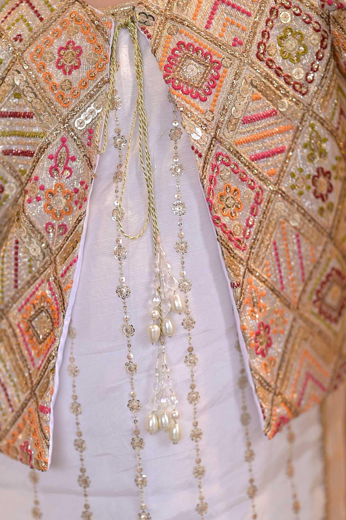 Qurratulain saqib - AK Galleria