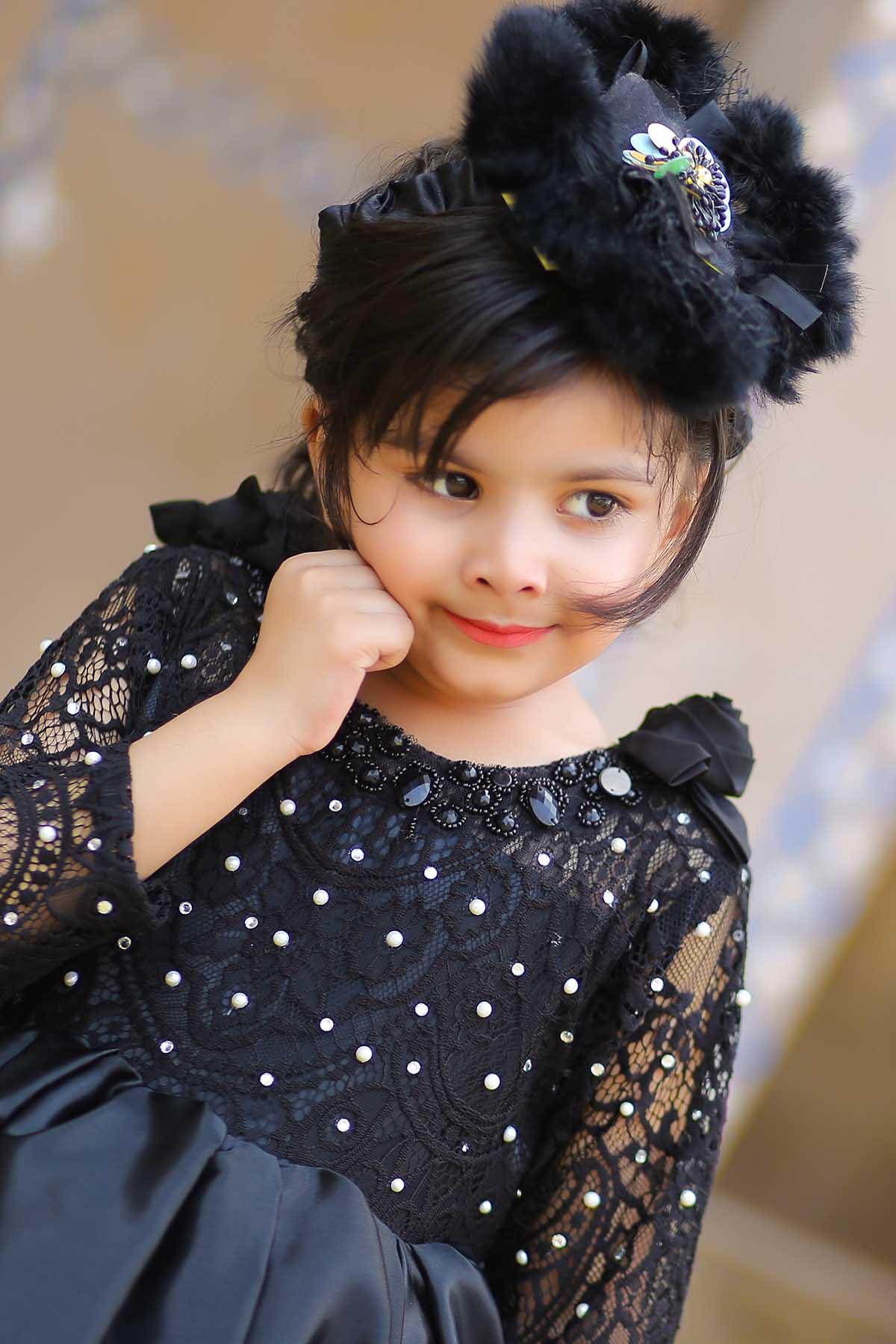 Qurratulain saqib - AK Galleria