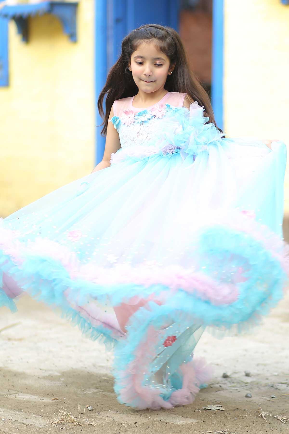 Qurratulain saqib - AK Galleria