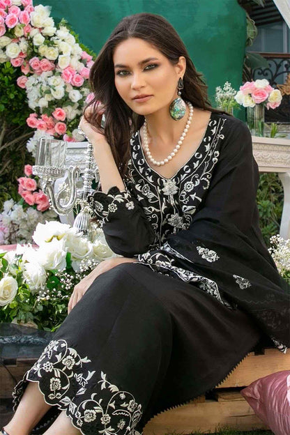 Nimra Kashif - AK Galleria