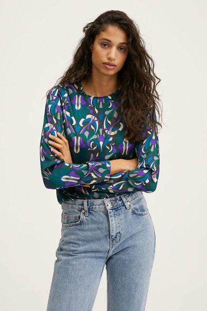 MANGO long-sleeve patterned top with abstract leaf print, front view