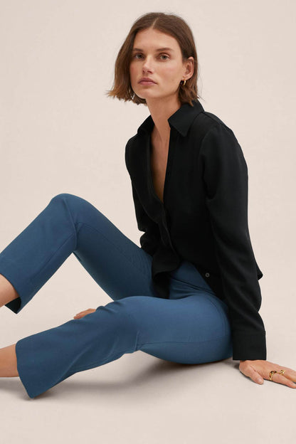 Indigo blue ankle-length slim jeans with straight legs and stitched details