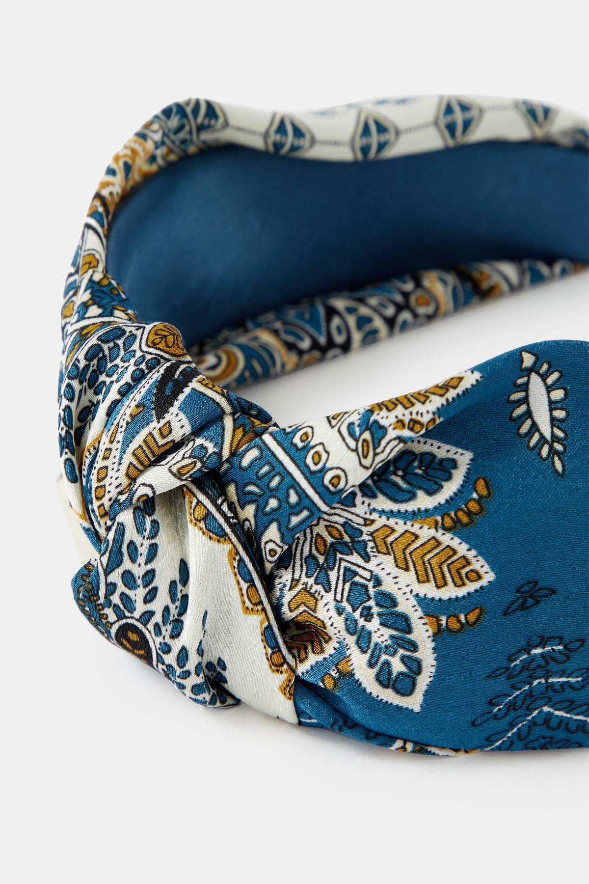 ACCESSORIZE