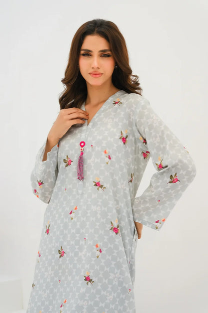 Dhaga women’s grey printed kurta with V-neck, front buttons, tassel detail