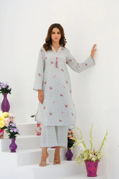 Dhaga women’s grey floral kurta with V-neck and long sleeves, matching pants