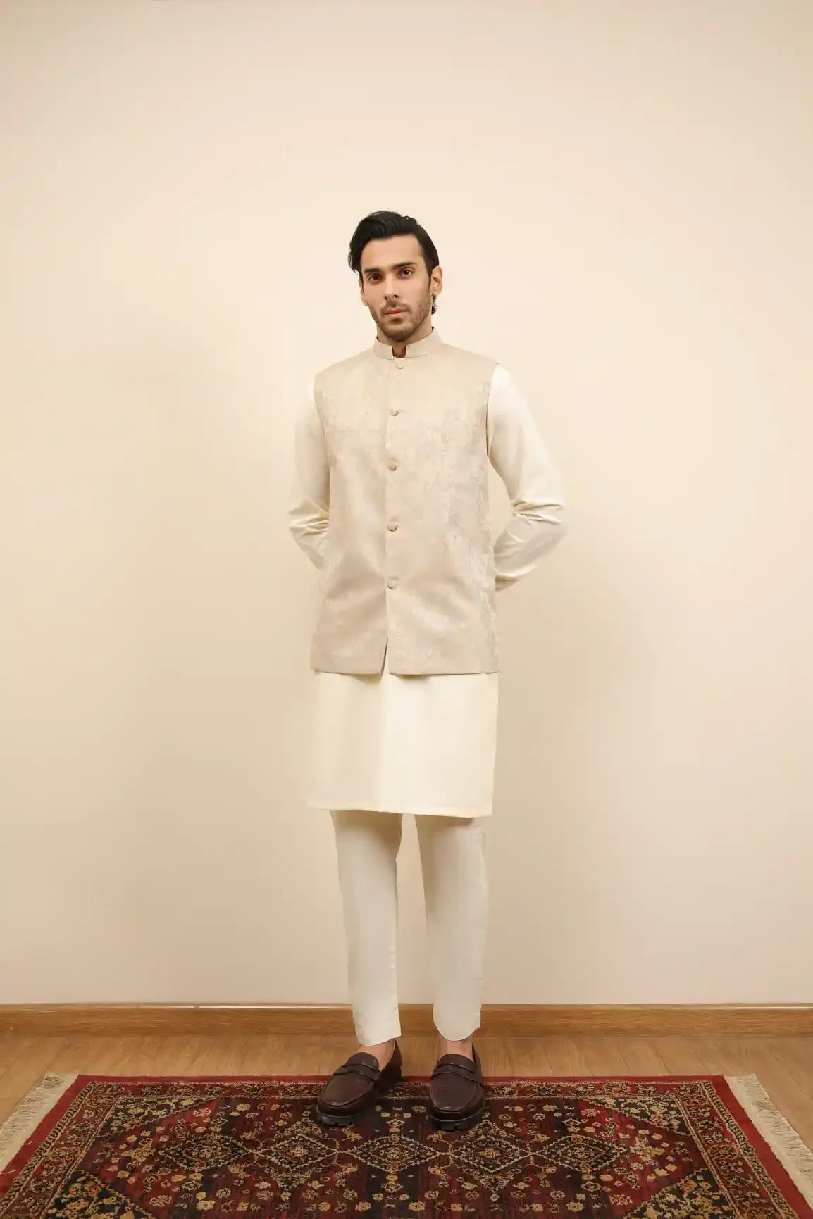 MURAQSH - AK Galleria
