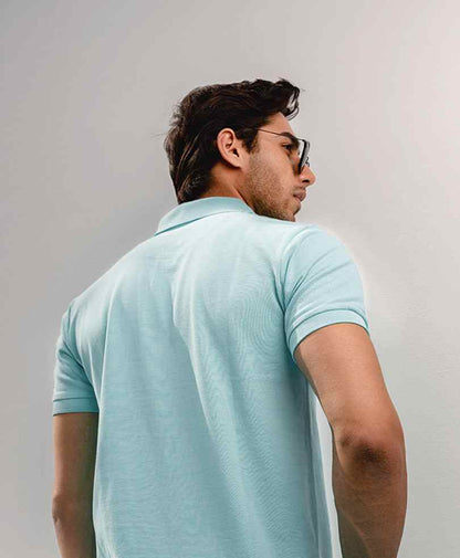 Light blue fitted polo shirt back view, short sleeves, collar