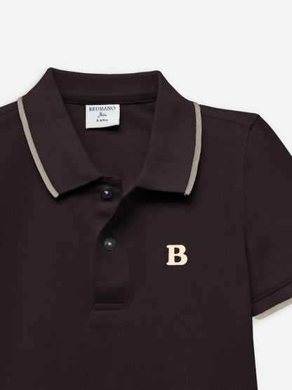 Dark brown cotton polo shirt close-up: collar, button placket, contrast trim, 'B' logo.