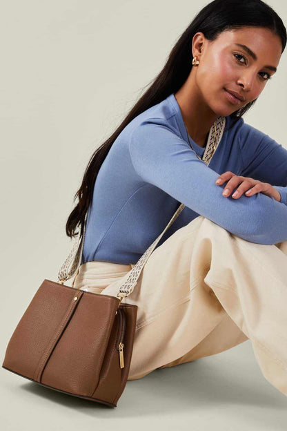 Accessorize - AK Galleria