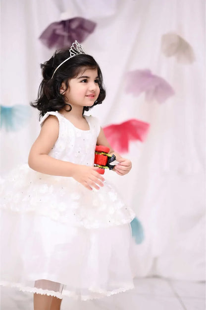 Qurratulain saqib - AK Galleria