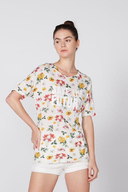 Floral print T-shirt and white shorts set, short sleeves and crew neck