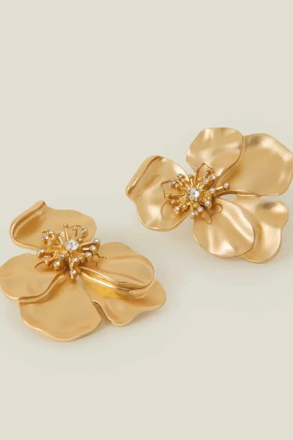 Accessorize - AK Galleria