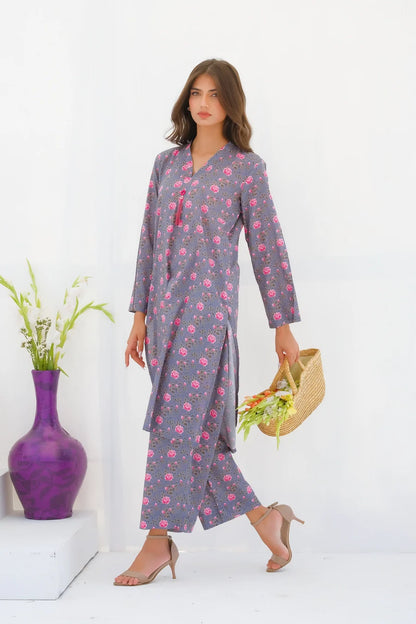 Women’s long kurta and pants set, navy floral print, long sleeves and side slits