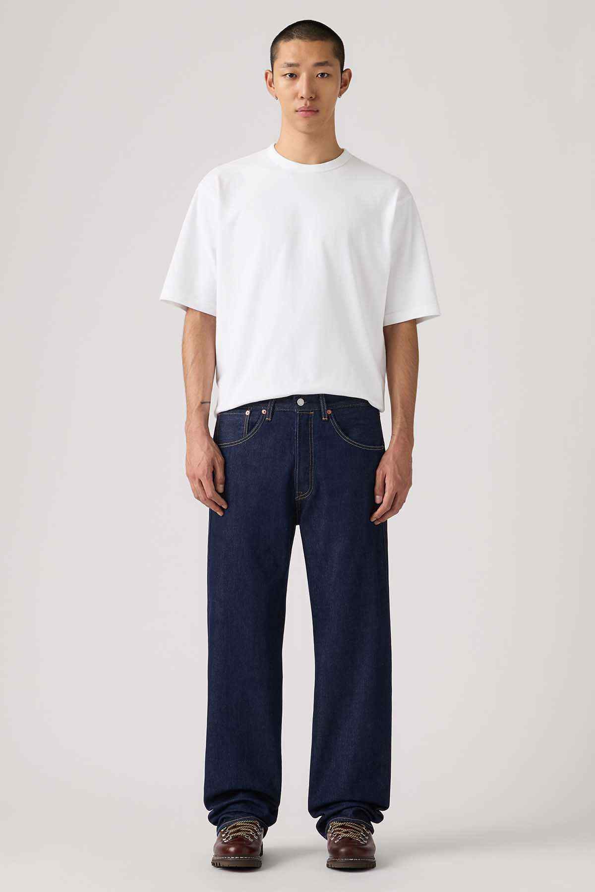 Levi's