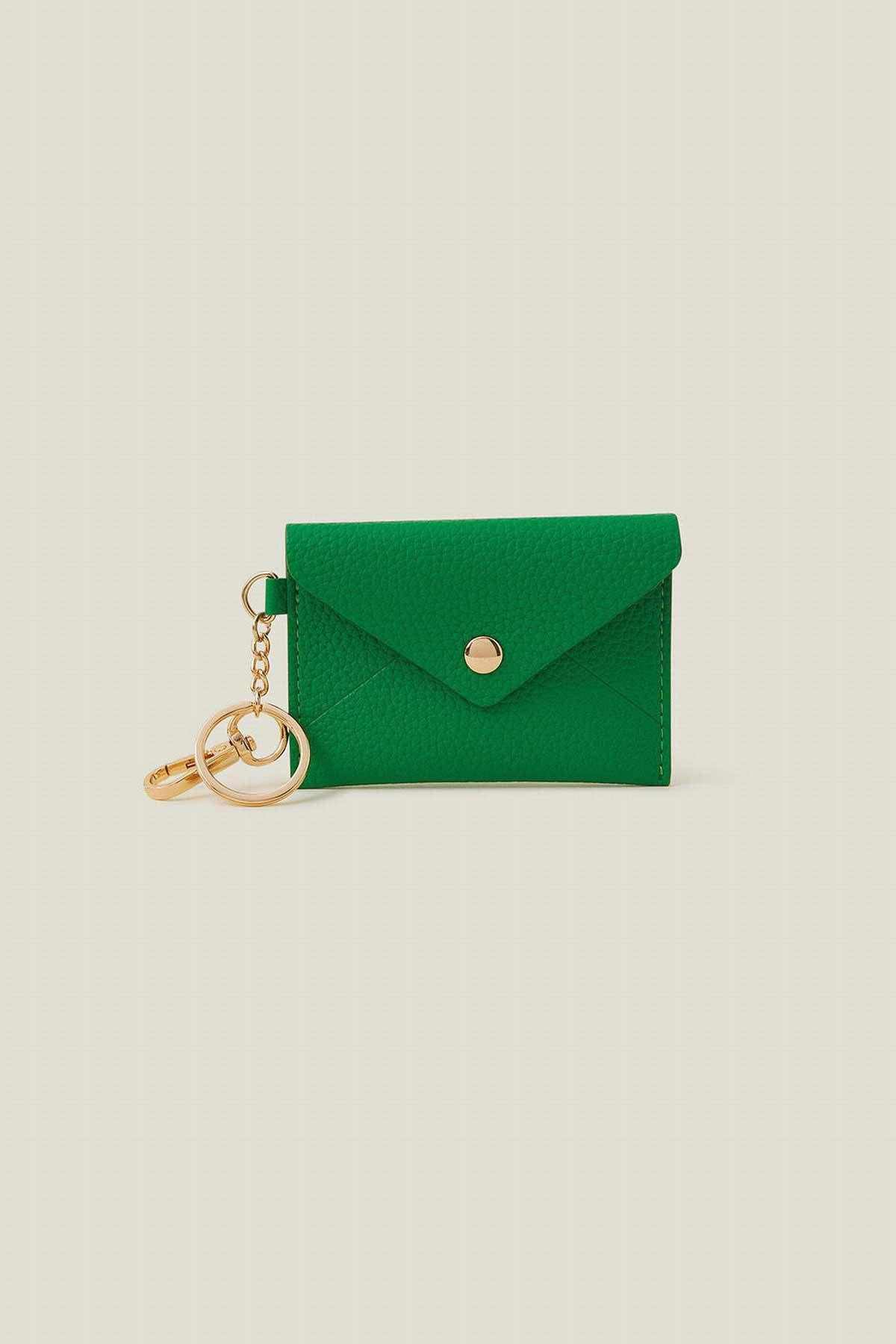 ACCESSORIZE