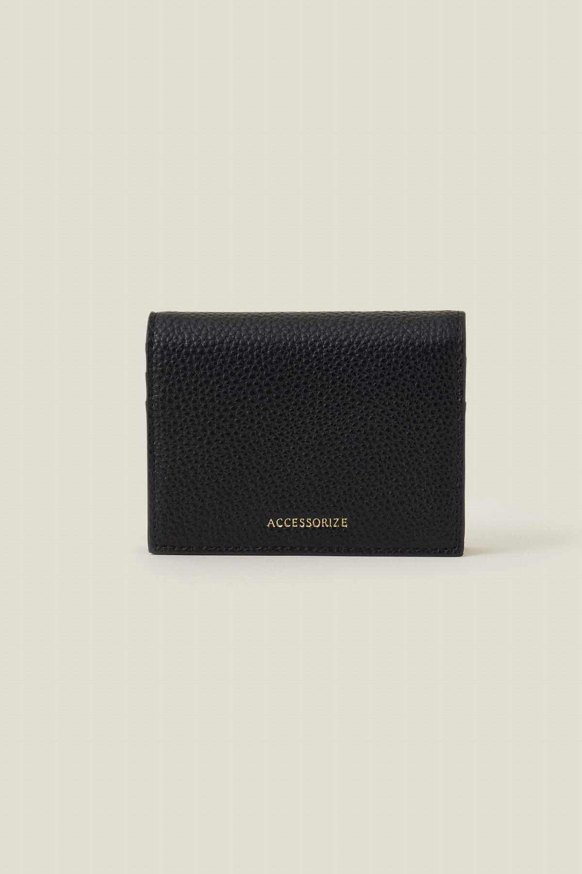 ACCESSORIZE