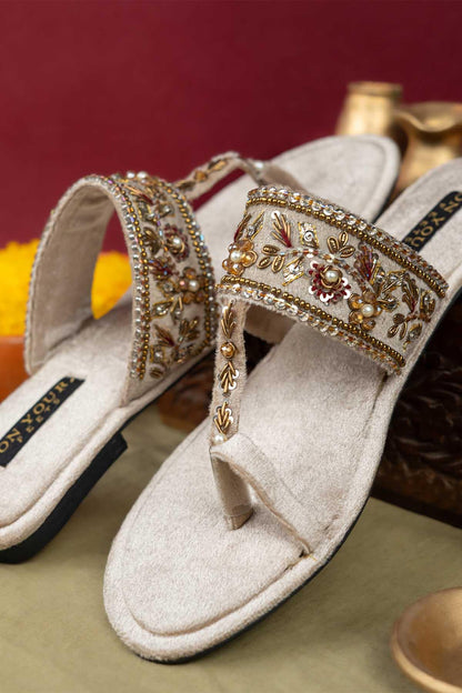On your Feet - AK Galleria