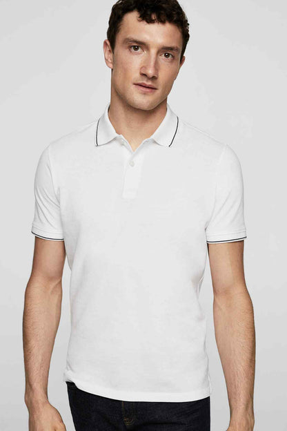 MANGO white polo shirt with collar and short sleeves, fitted hem