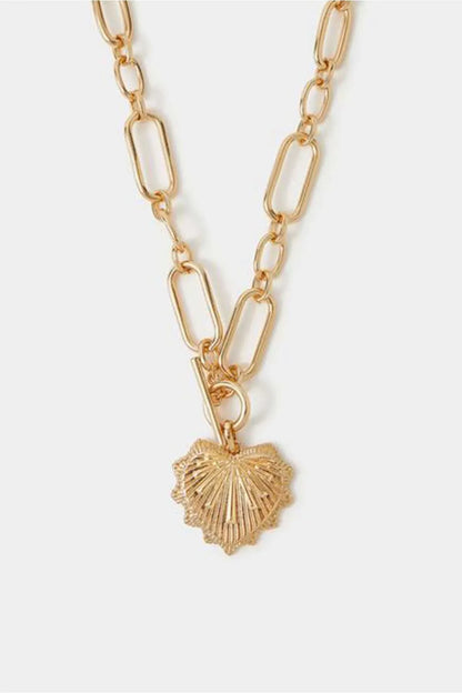 Accessorize - AK Galleria