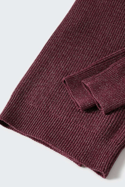 Mango burgundy knit sweater close-up of ribbed sleeve cuff and seam