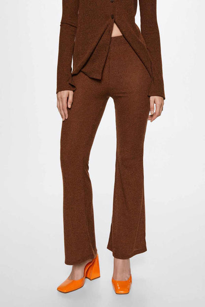 Brown wide-leg knit trousers, straight wide fit and ankle-length hem