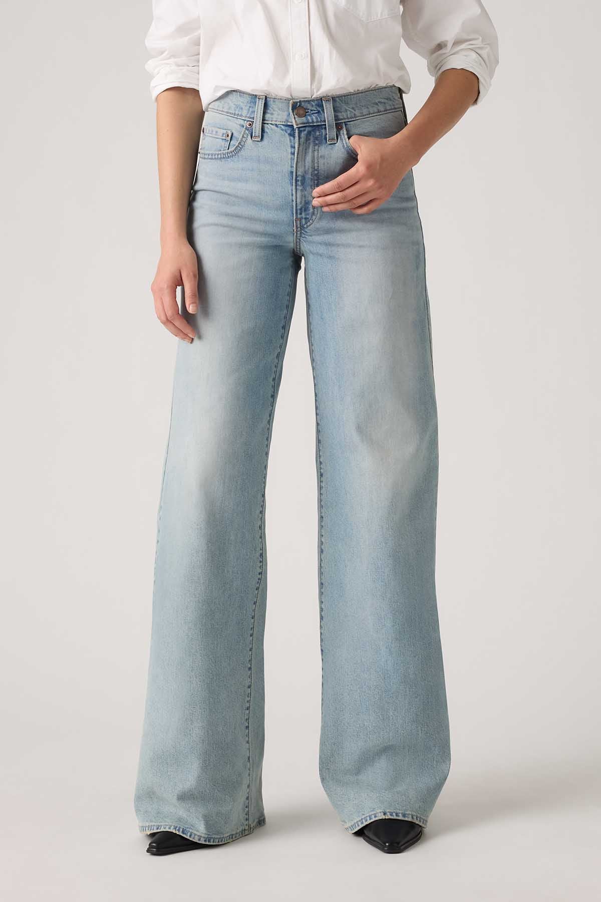 Levi's