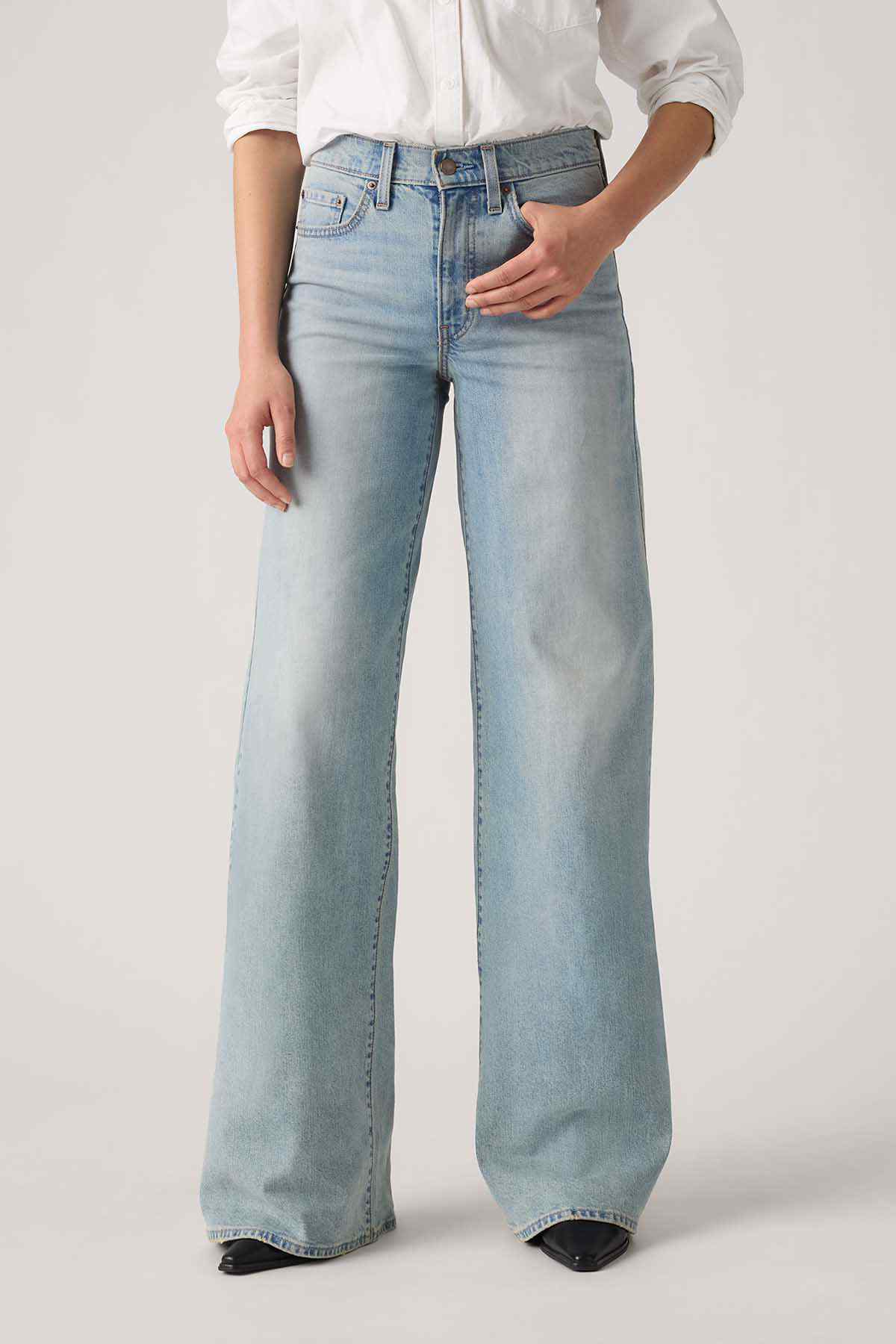 Levi's light indigo wash wide-leg denim jeans with button fly and stitched seams
