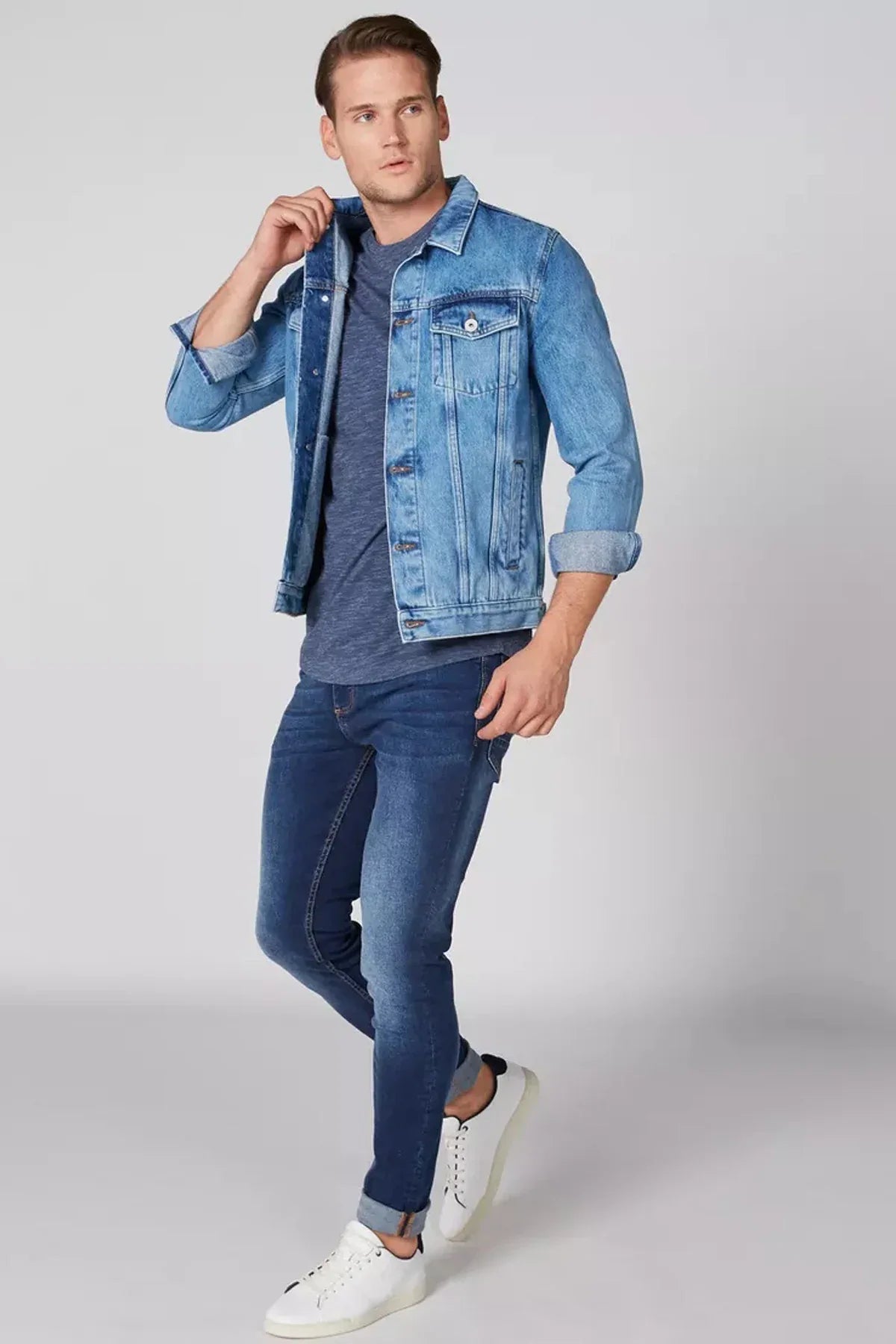 Splash - AK Galleria