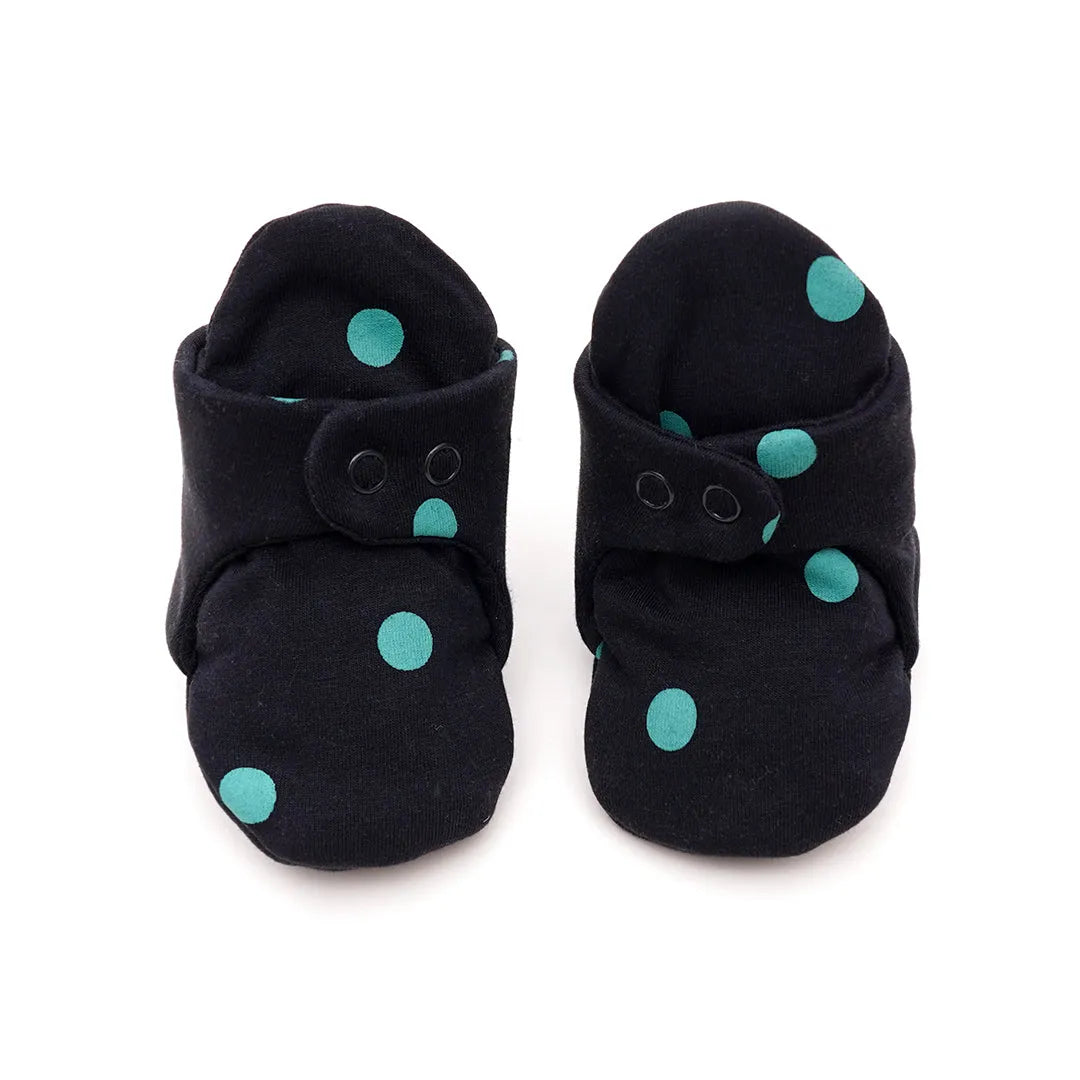 buy toddler shoes for winter season in Pakistan