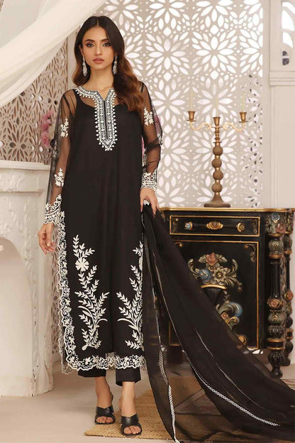 Nimra Kashif - AK Galleria