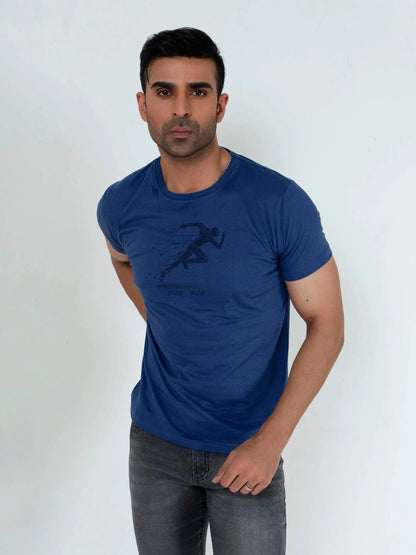 Blue cotton crew-neck T-shirt with short sleeves and chest graphic print