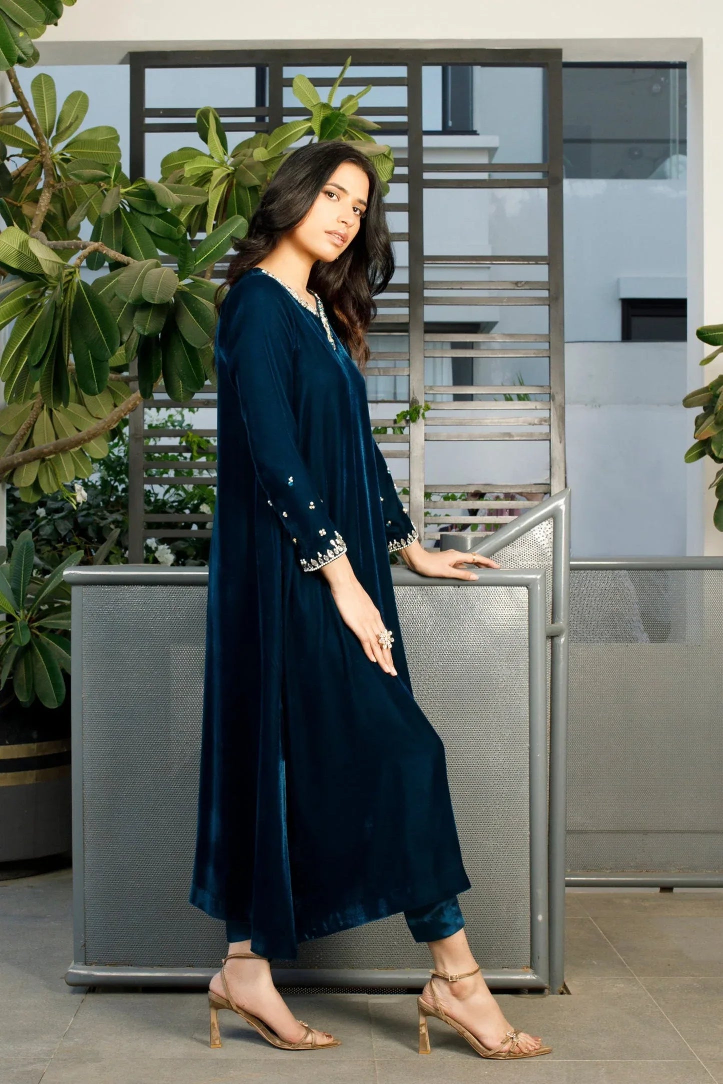 Velour - AK Galleria