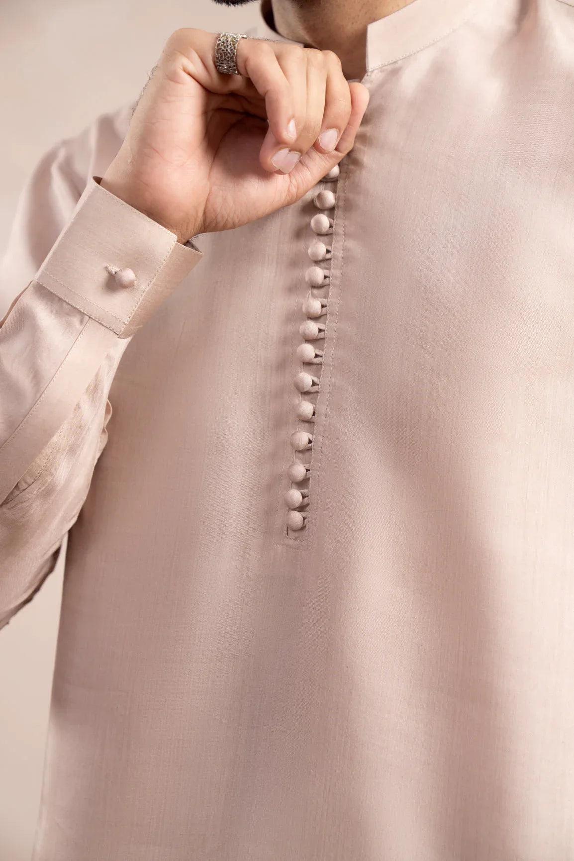 MURAQSH - AK Galleria