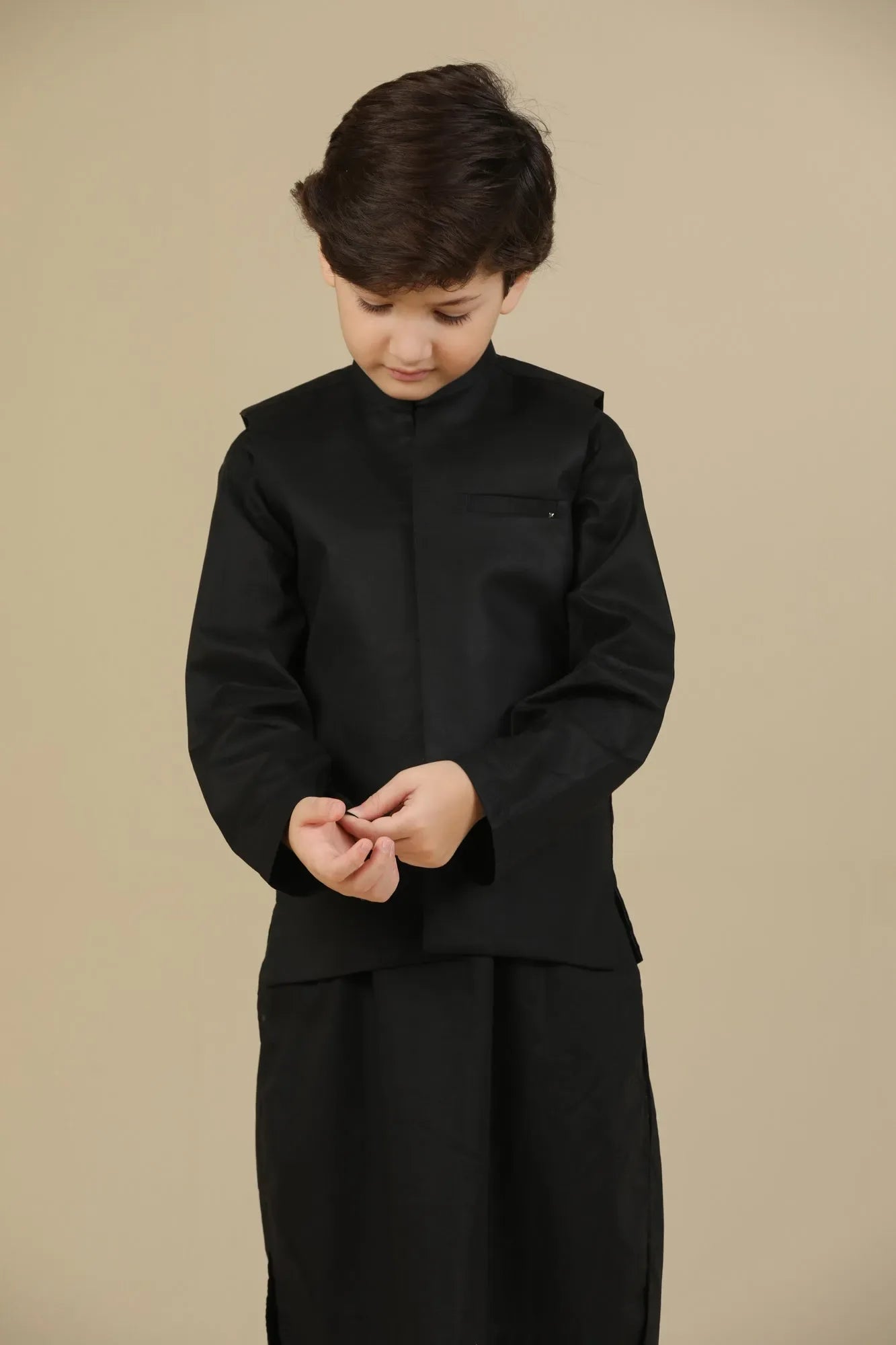 MURAQSH - AK Galleria