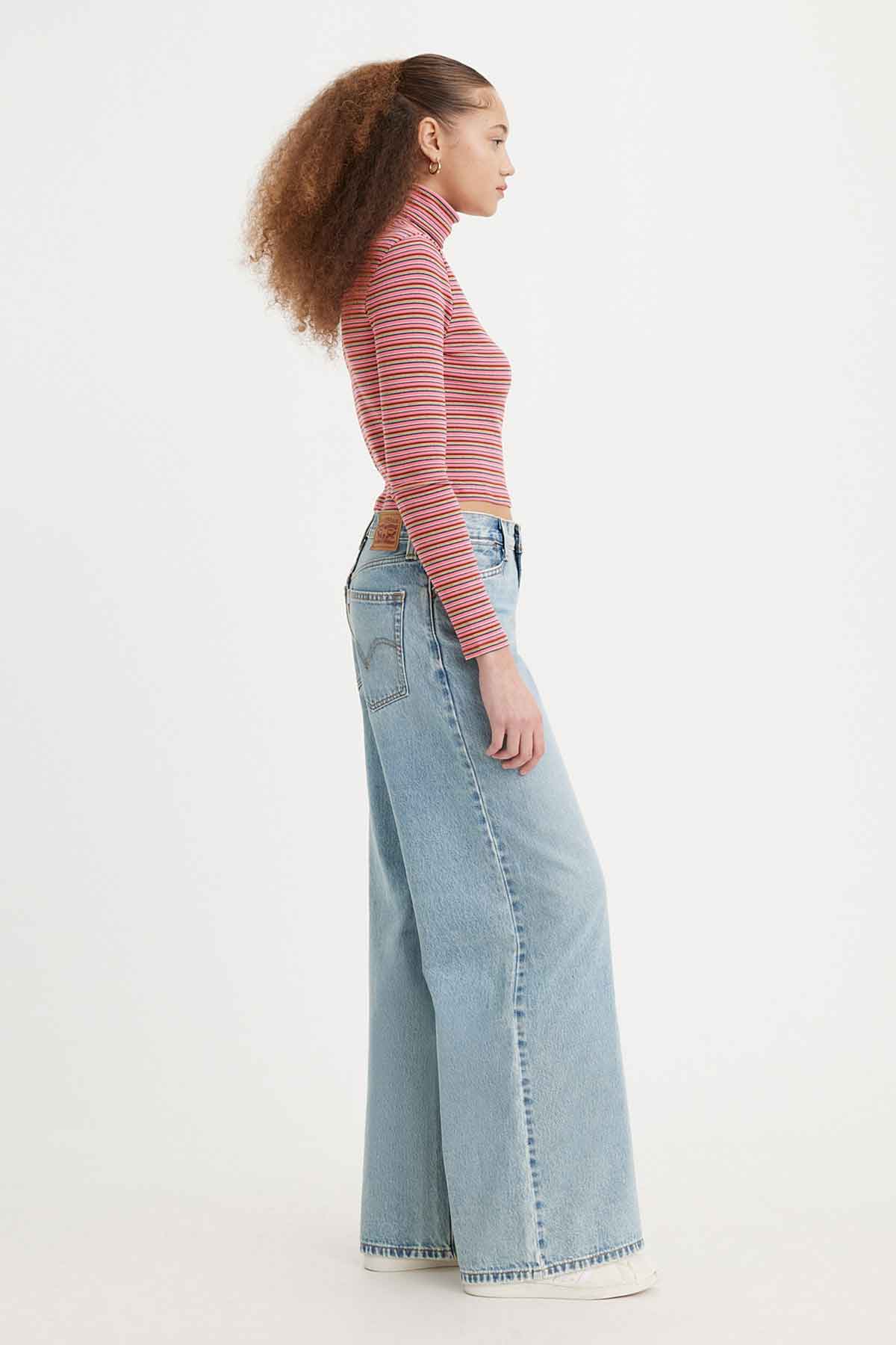 Levi's