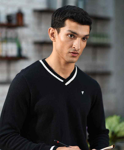 Black fitted V-neck knit sweater with contrast ribbed trim and small chest logo