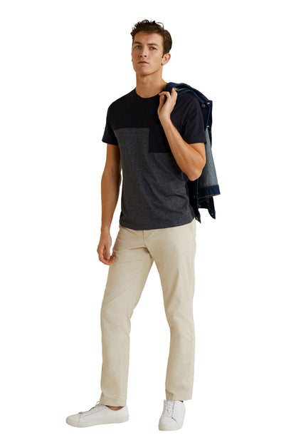 Men's colorblock crew-neck T-shirt in navy and dark gray with chest pocket