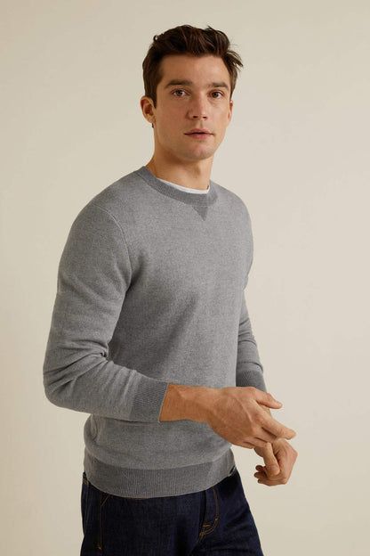 Men's heather grey crewneck sweatshirt with long sleeves