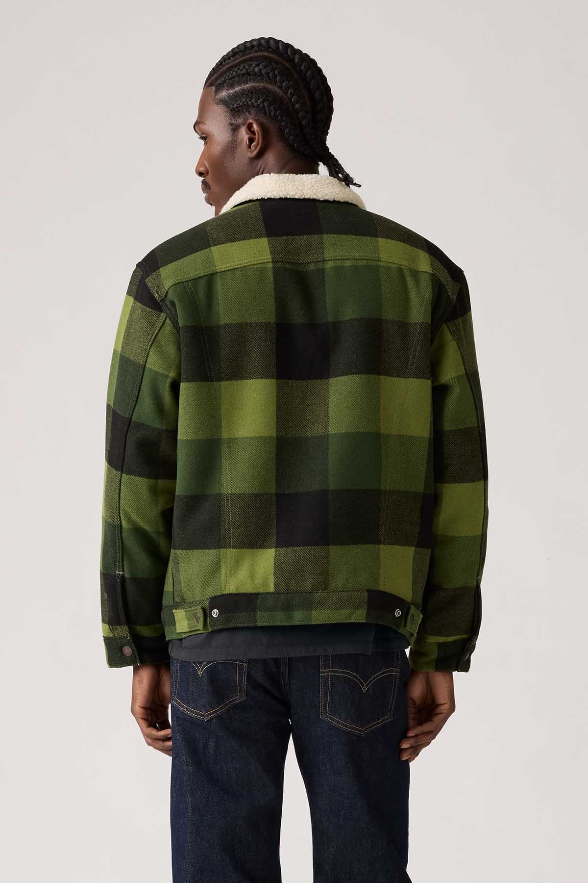 Levi's green plaid jacket with sherpa-collar lining and long sleeves